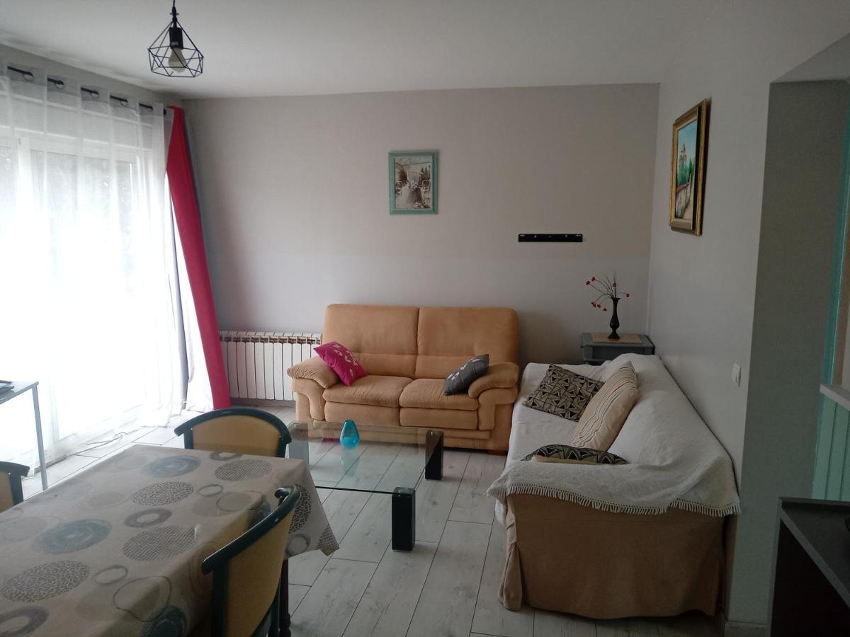 T3 Frontignan Ville Dans Un Quartier Calme Екстериор снимка